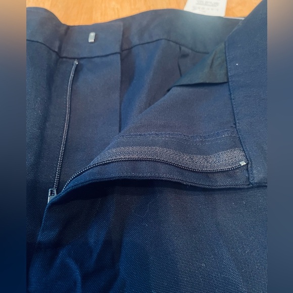 Lauren Ralph Lauren dead stock green label BSR shorts in New Flag Navy, size 12 - Picture 4 of 5